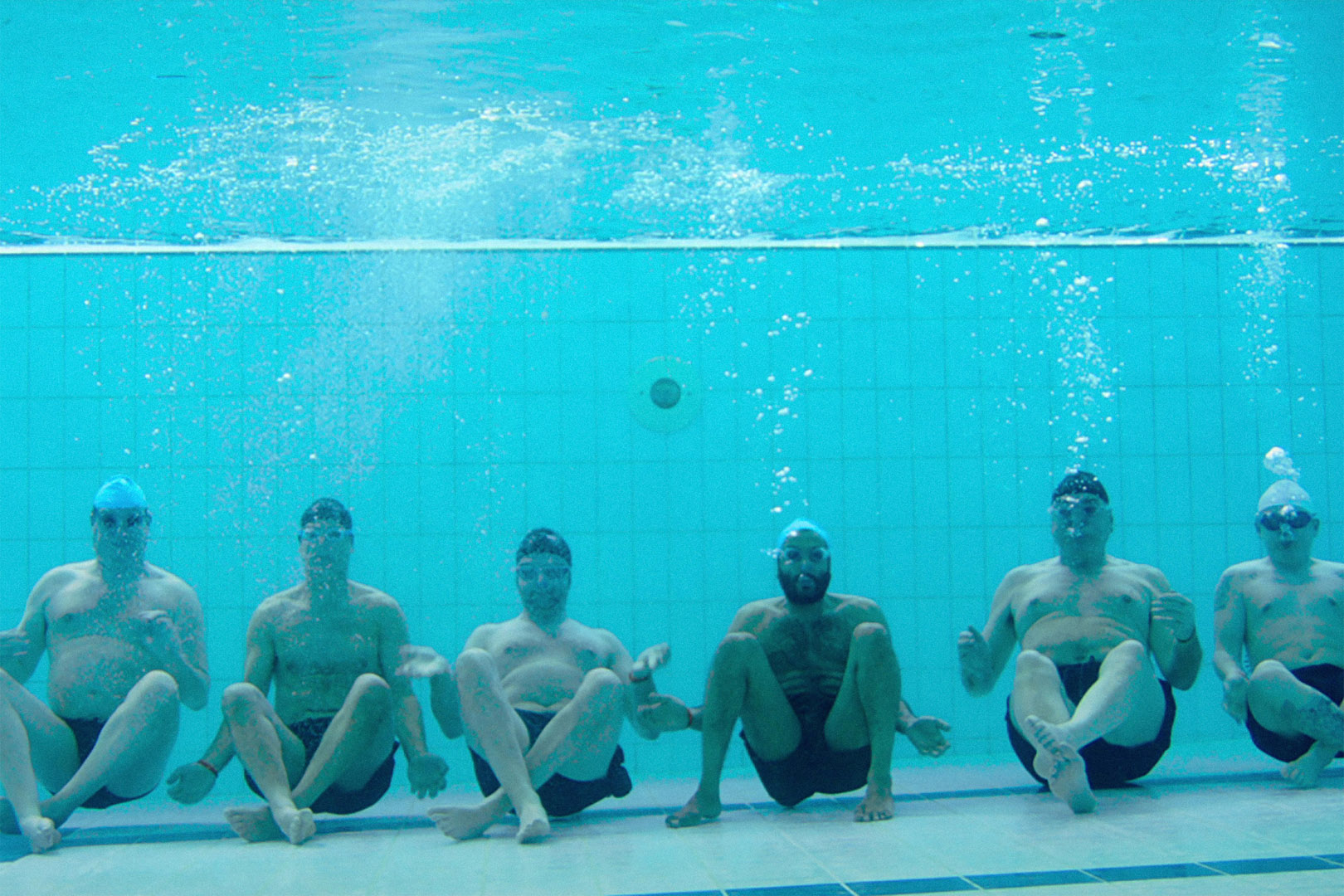 Swimming with men, © Alamode Film