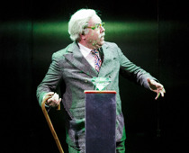 Pius Maria Küppers in Komödie mit Banküberfall, Staatstheater Nürnberg, Schauspiel, Foto Konrad Fersterer