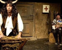 Ox und Esel im Theater Mummpitz. Bild: Karin Rummel 