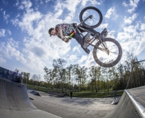 BMX-/Skatepark Bauernfeind, Fahrer: Eric Roehse, Foto: Felix Jäger