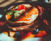 Fruchtige Pancakes bei Opa Helmut. Foto: Opa Helmut