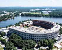 Die Kongresshalle auf dem Reichsparteitagsgelände. Quelle: Wikipedia Creative Commons Kasa Fue