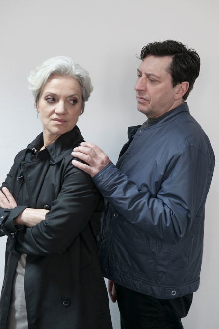 Schauspieler Michael Hochstrasser und Adeline Schebesch. Foto: Marion Bührle