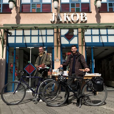 Die Buchhandlung Jakob liefert per Bike  